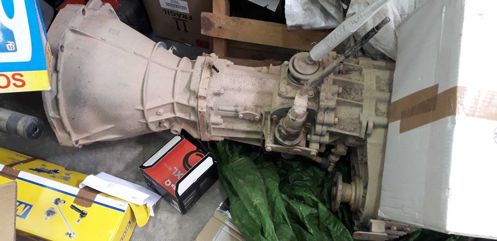 Nissan d21 2.5td  motores e caixas