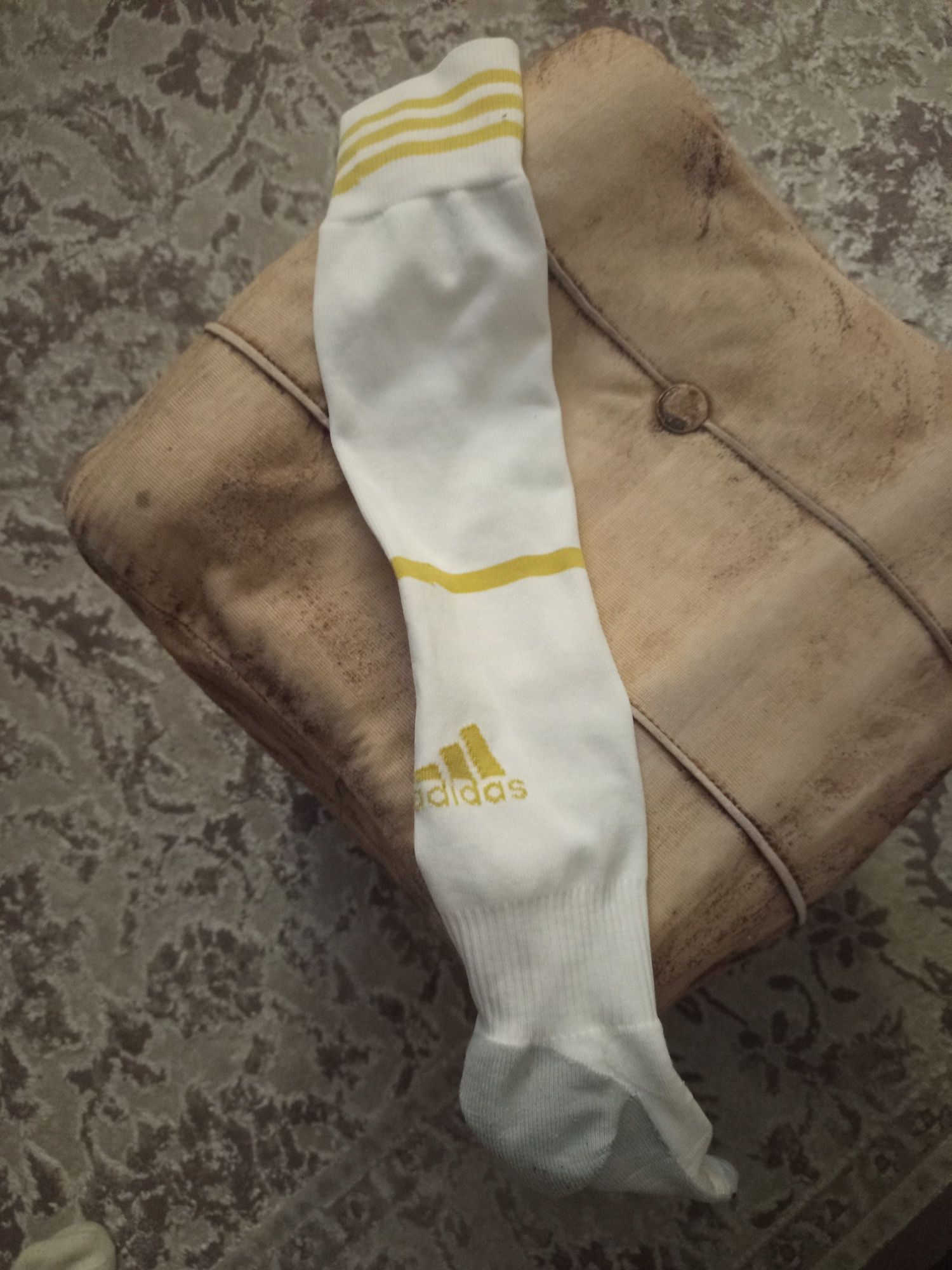 Продам гетры футбольные