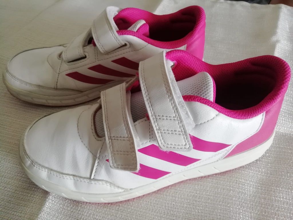 Ténis ADIDAS N°35 usados