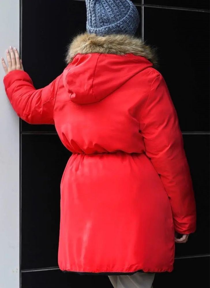 Куртка парку жіноча двостороння зимова чорно-червона