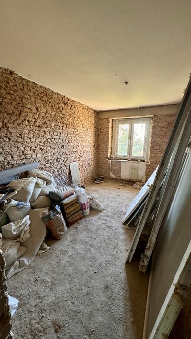 Продам 3-комнатную квартиру с кухней гостиной р-н 9 школа