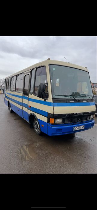 Автобус 30 місць