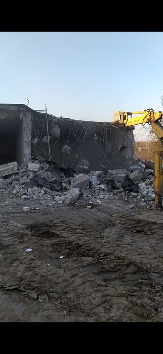Usługi koparką,wyburzenia, roboty ziemne,wiertnica,czyszczenie działek