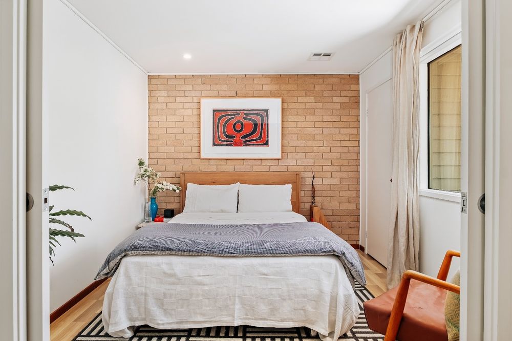 Vendo cama de casal (queen size).