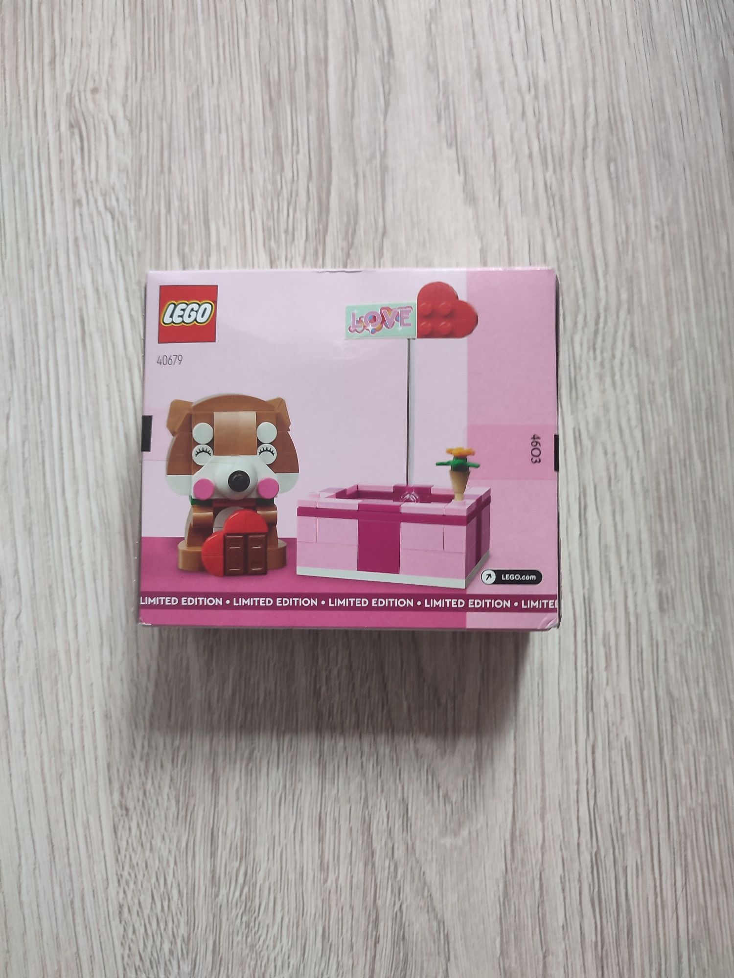 Lego 40679 Love Gift Box-Miłosne Pudełko
LEGO 4067