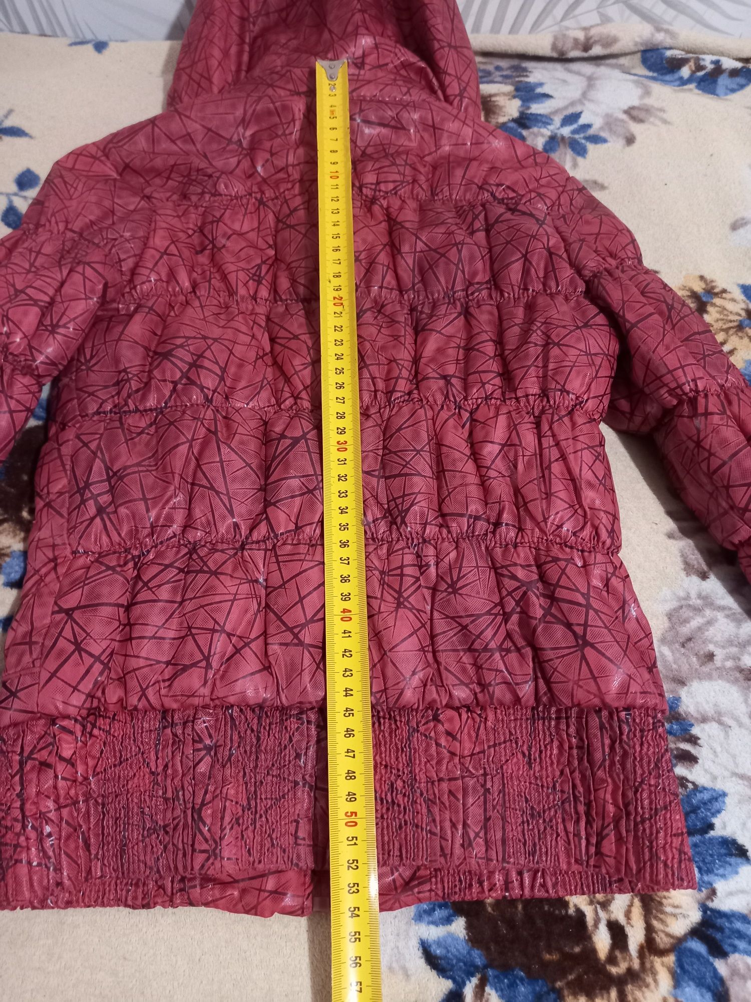 Детская куртка на девочку 6-7 лет