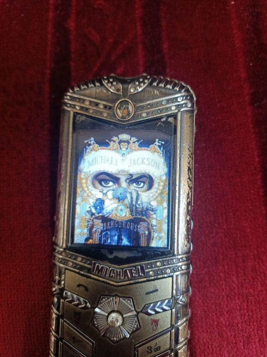 Telefon komórkowy Vertu Michael Jackson 3 sztuki
