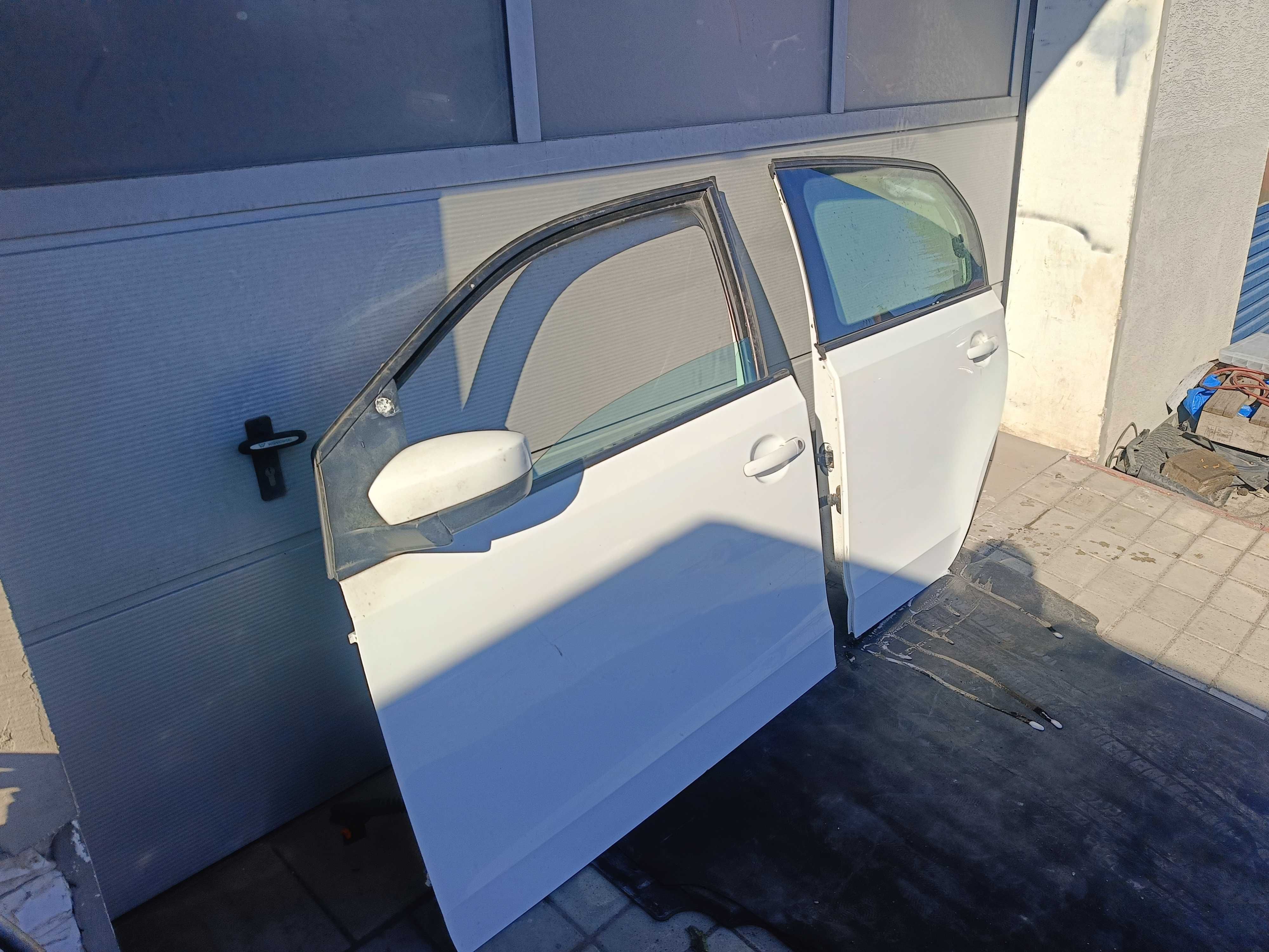 Drzwi Lewy Przód / Lewy Tył Volkswagen UP / Seat MII / Citigo / LB9A