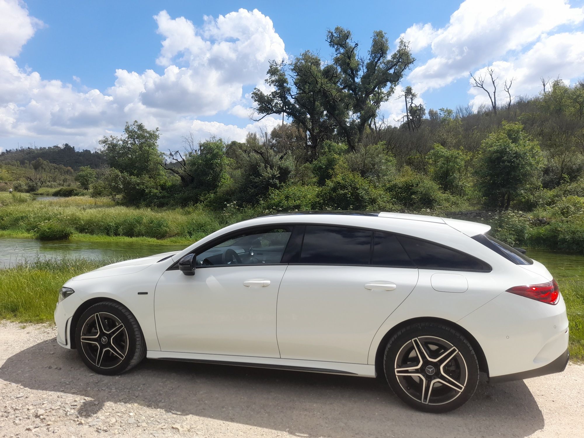 Mercedes CLA 250 E plug-in-hybrid EQ power AMG  66 000 kms pack night