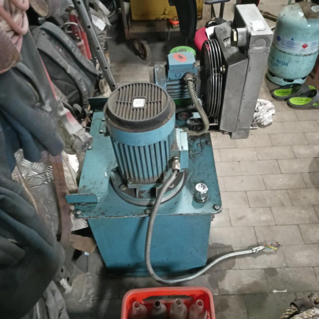 Agregaty hydrauliczne 2.2kv 5.5kv i 5.5kv z sterowaniem