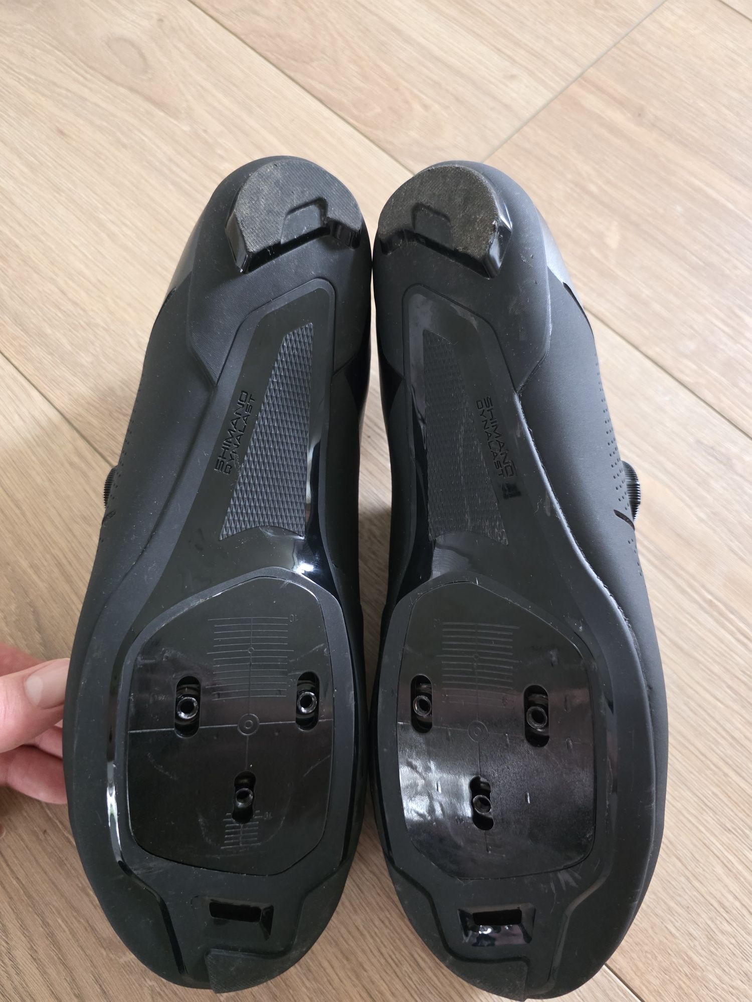 Buty szosowe rowerowe SHIMANO SH-RC302 rozmiar 44 , SPD SL wpinane