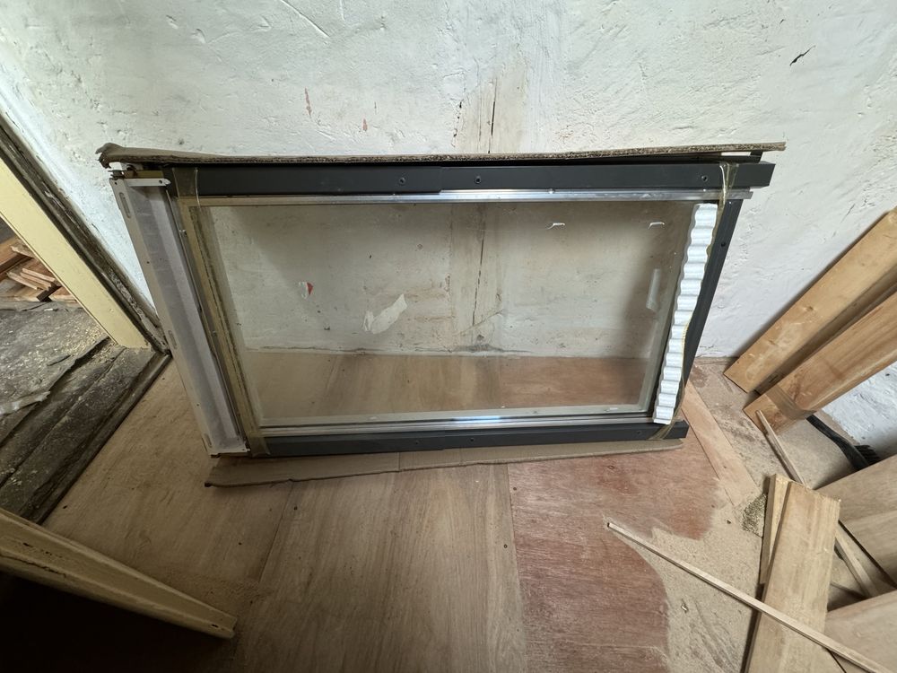 Okno dachowe Velux 78x140