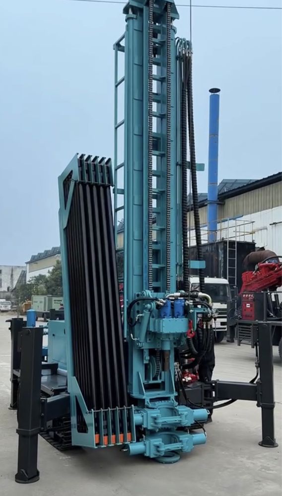 Wiertnica pionowa do 250 m pompa 450/30 lub 1300l-2500 l