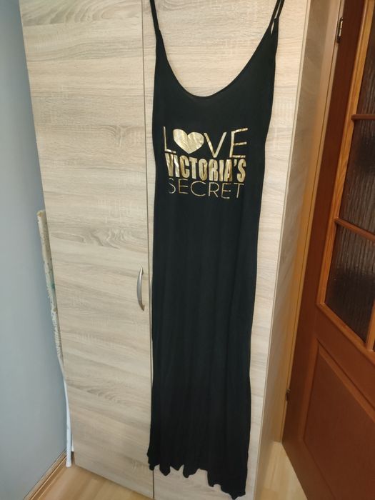 Długa sukienka na lato