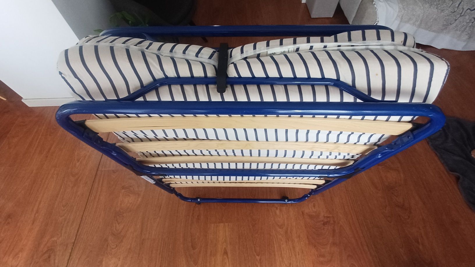 Cama de Hóspedes IKEA