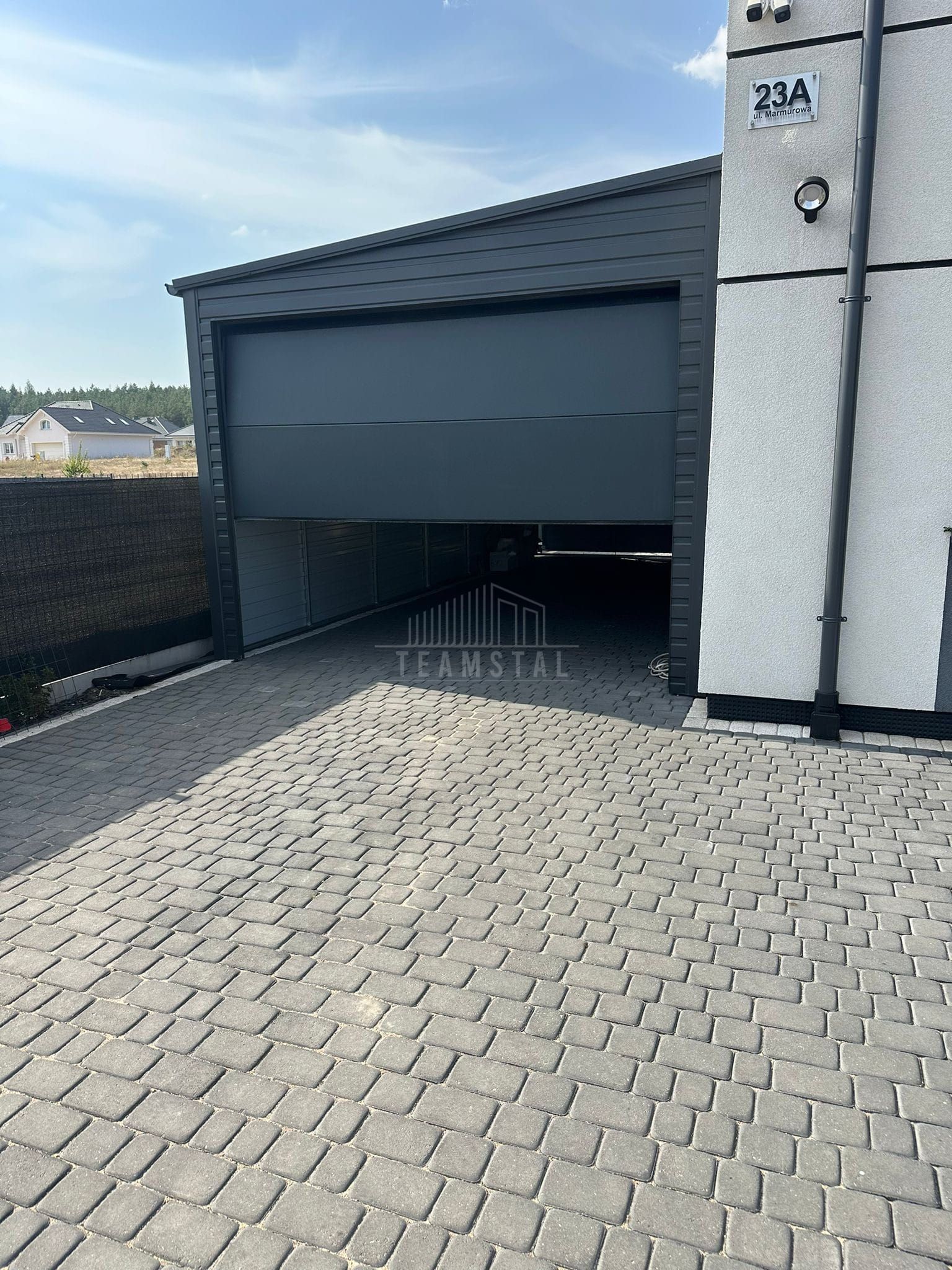 Garaż Blaszany 4x6m Brama Segmentowa Antracyt - Dach spad w bok  TS855