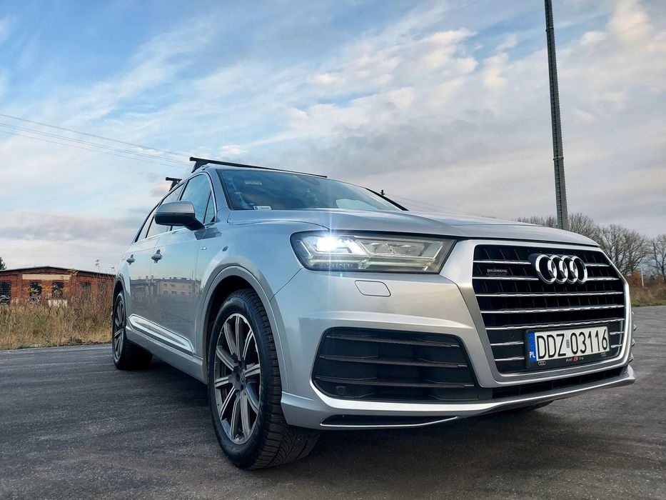 Audi Q7 Lift-S-Line-Quattro-272 KM-Navi-Alkantara-Salon-Piękny-Zamiana