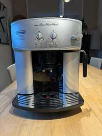 Ekspres ciśnieniowy do kawy DeLonghi Caffe Venezia ESAM2200.S srebrny