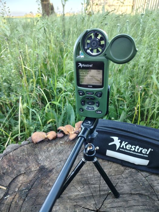 Kestrel 5500 метеостанція