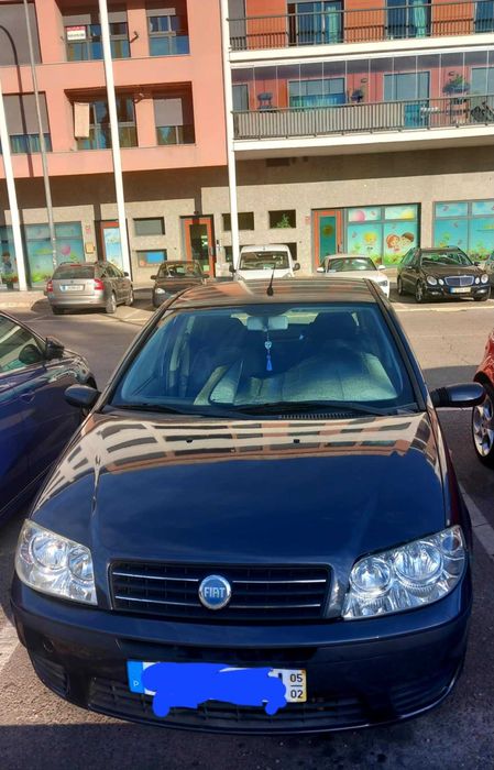 Vendo Fiat Punto de 2005/02 , 1242 de cc, 60cv caixa de 5 velocidades