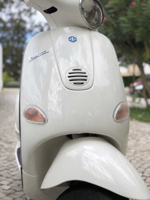 Vespa 125 (como Nova) LINDA