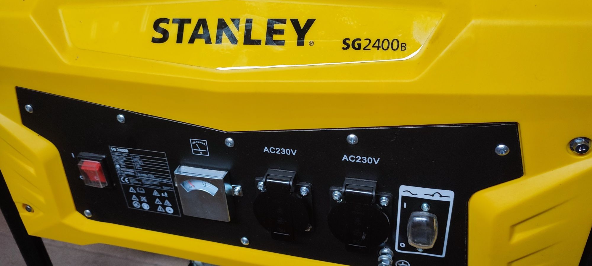 Бензиновий генератор USA Stanley SG 2400 Basic