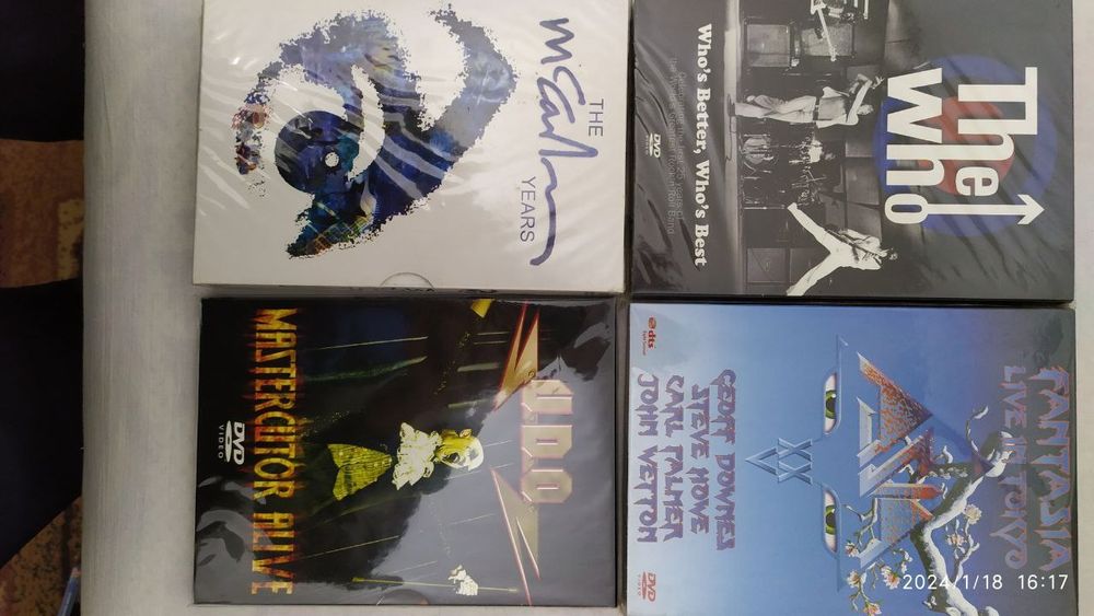 Продам DVD диски кино и музыка.Остатки