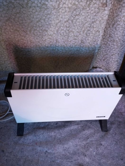 GRZEJNIK konwekcyjny 2000W