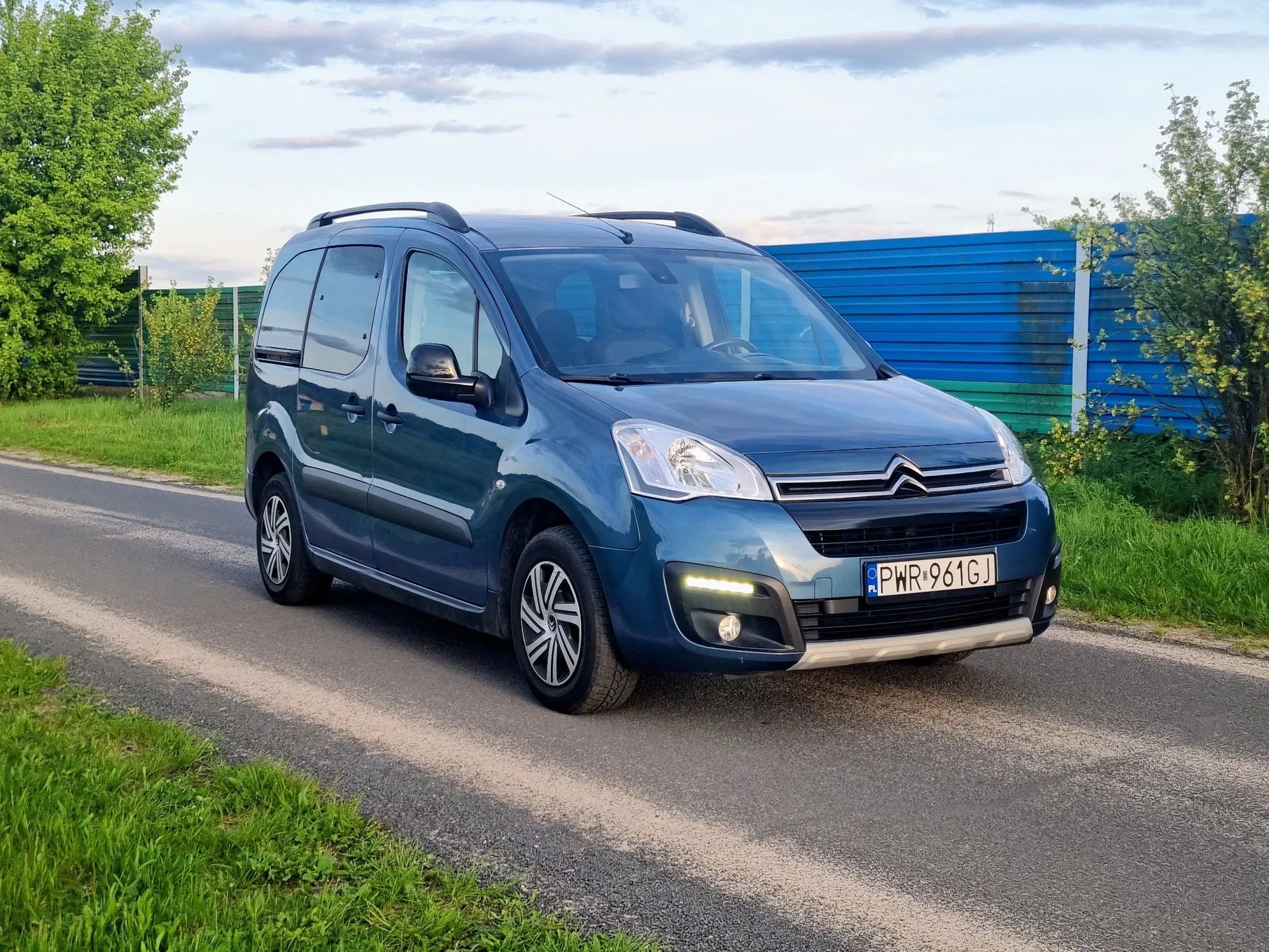Citroën Berlingo bogate wyposażenie, zarejestrowany