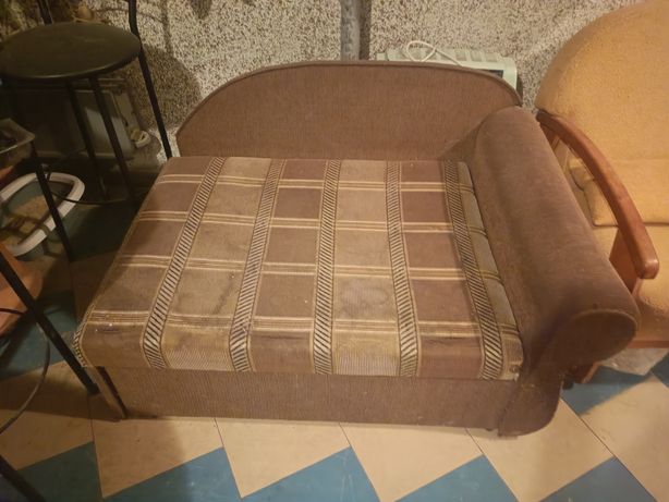 Продам одномісний диван , компактна канапа