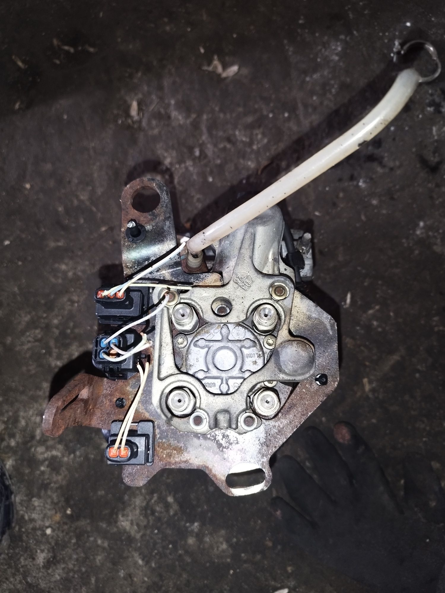 Топливный насос .ТНВД DELPHI CITROEN BERLINGO 1.9D R8448B391C