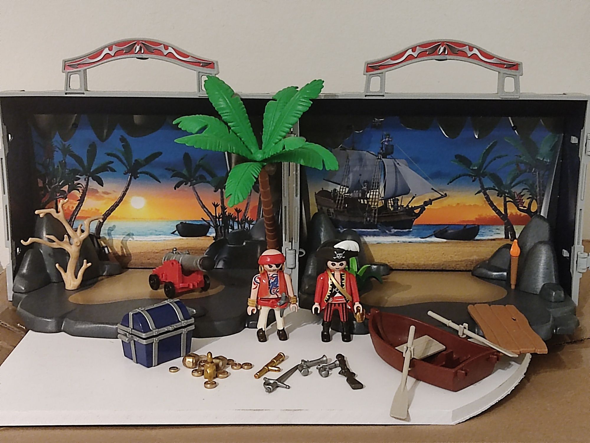 Playmobil piratas maleta