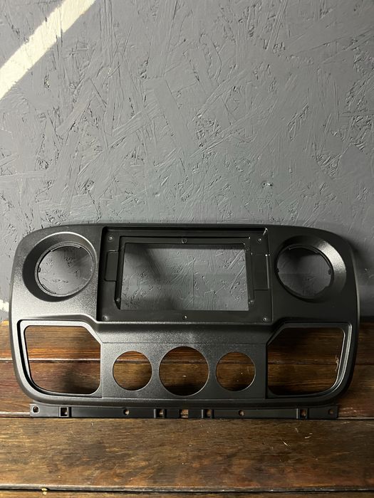 Рамка під магнітолу 10 дюймів Renault Master Opel Movano Nissan NV400