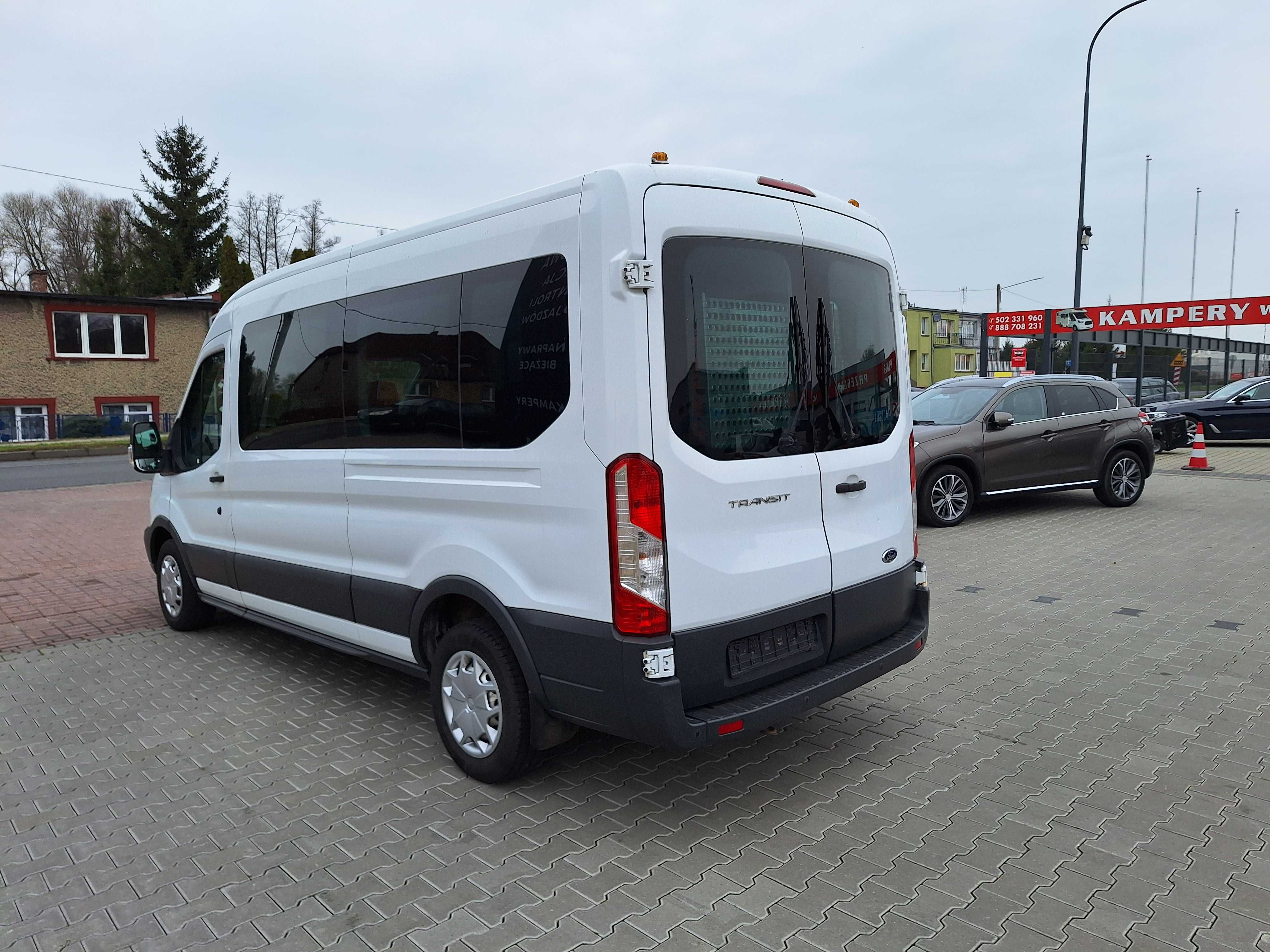 Ford Transit 8 osobowy *Podjazd dla wózków*