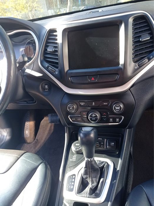 Jeep Cherokee Limited 2015 рік