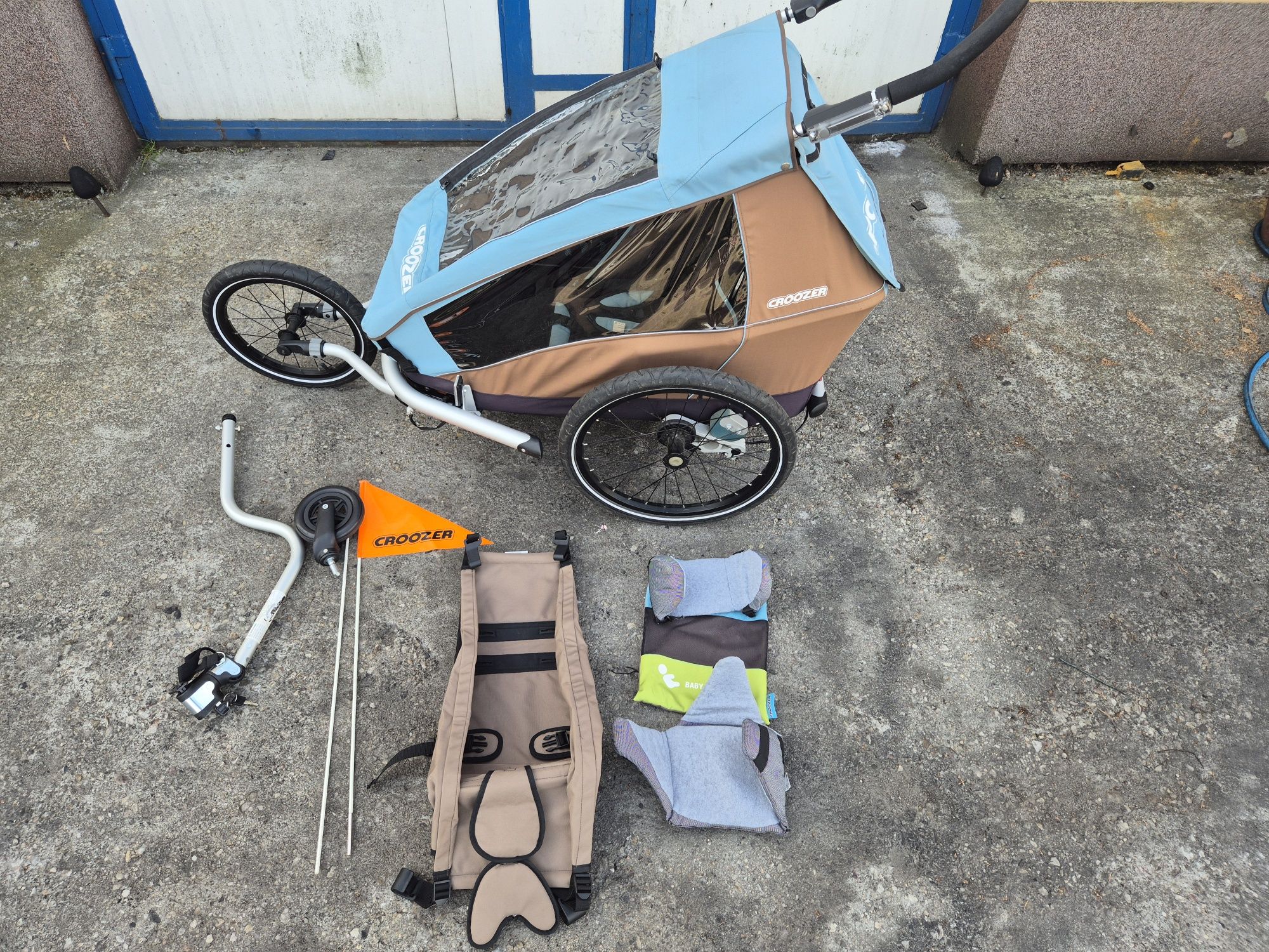 Hamak Model 2019 Oświetlenie LED Przyczepka CROOZER For 1 Kids 
Mod