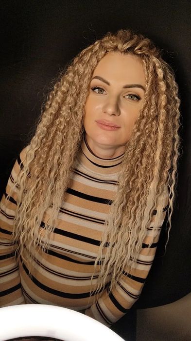 Fryzury z kanekalonu oraz przedłużanie włosów naturalnych