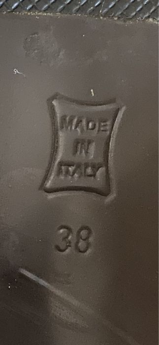 Чобітки до колін жіночі