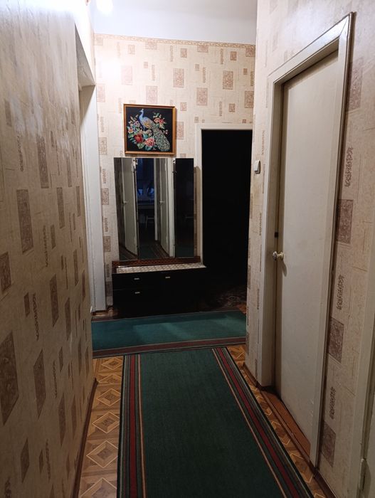 Продам квартиру 3 кімнати в центрі міста