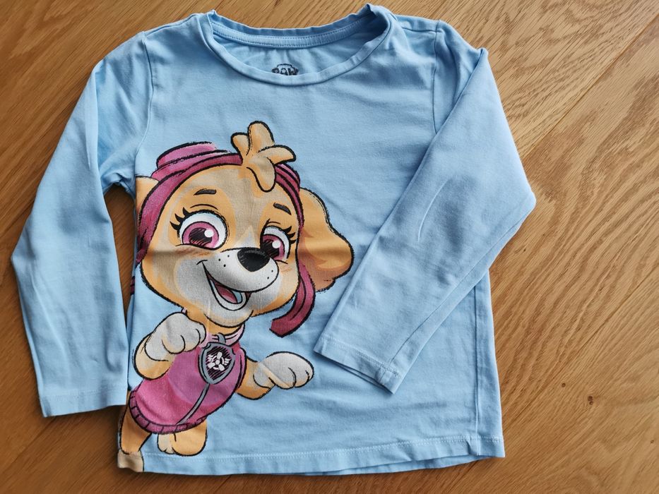 Zestaw 8 bluzek, rozmiar 104