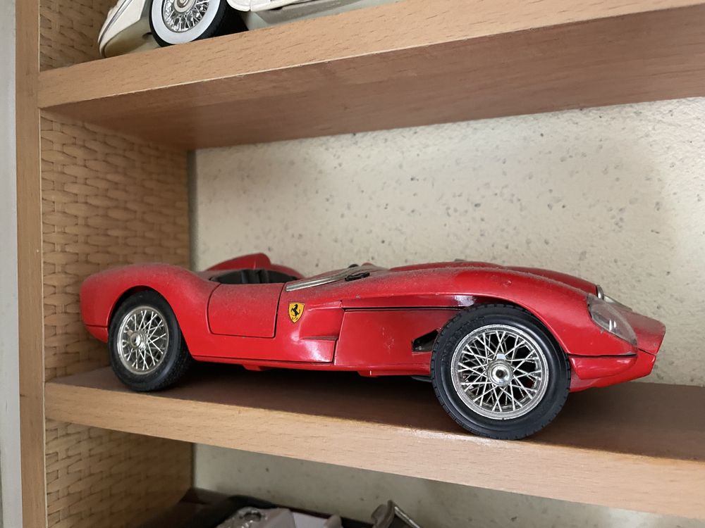 Моделі масштабом 1:18