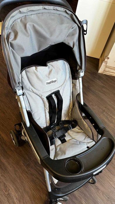 Продам легкую и компактную прогулочную коляску Peg-Perego Air (Италия)