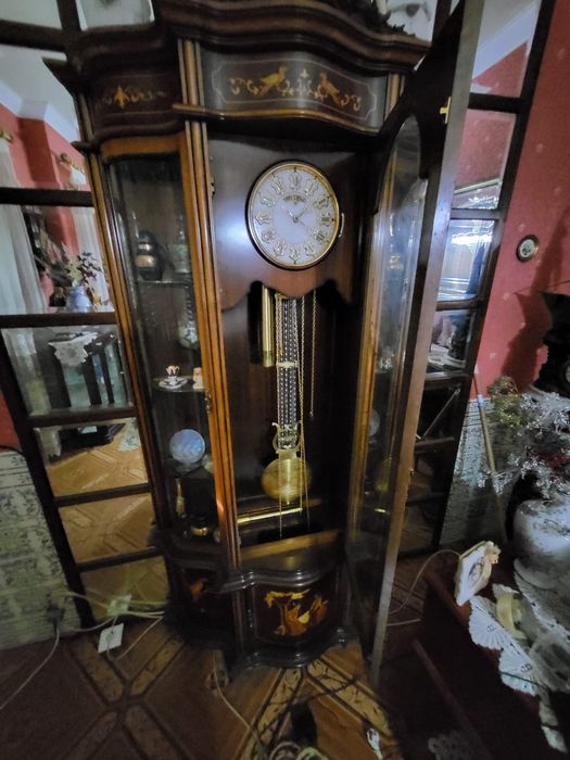 Relógio antigo de sala