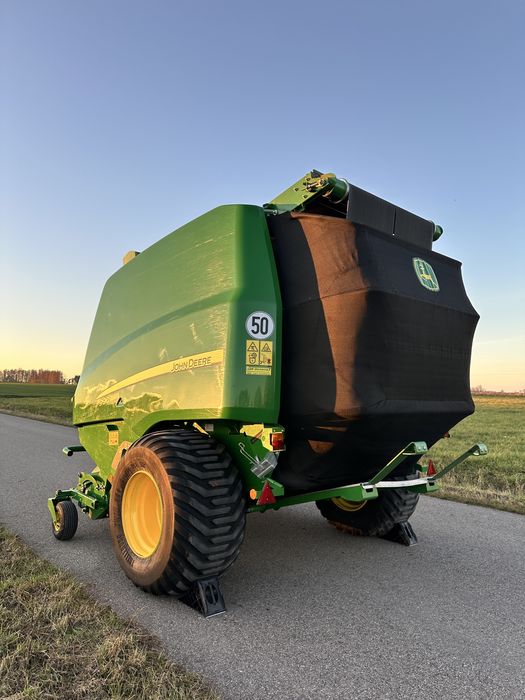 Prasa belująca John Deere 990P  kurtyna z wyrzutem