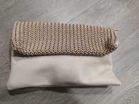 Mala estilo envelope nova bege 28 cm largura 17 cm de altura