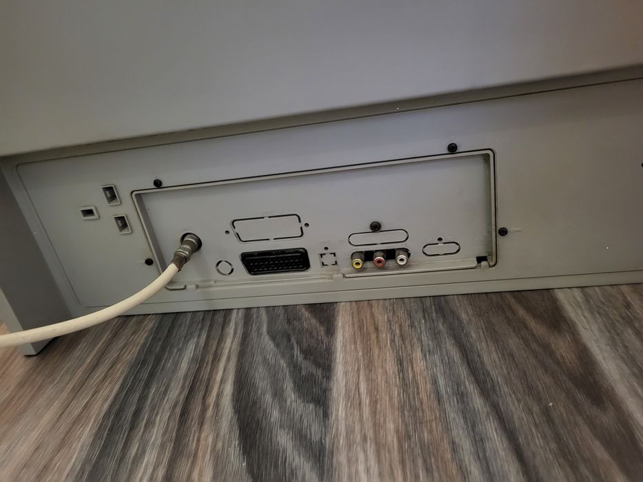 Продам телевізор Rainford