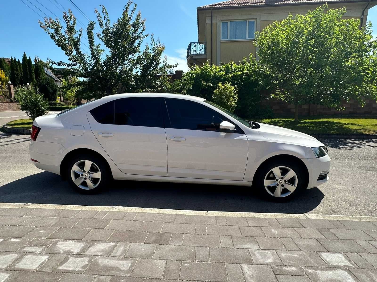 Продам Skoda Octavia 2019