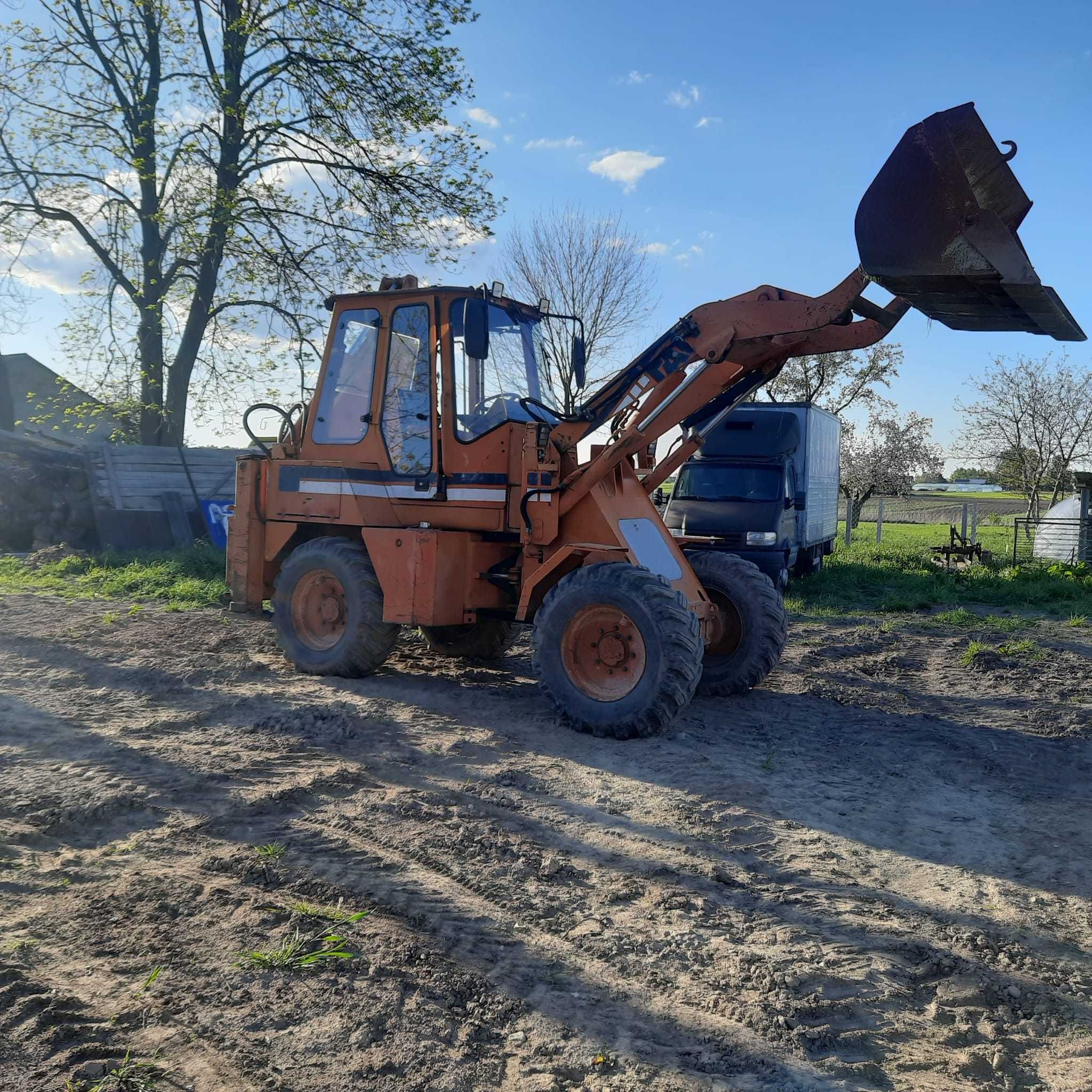 Koparko-ładowarka FAI Komatsu 595 4X4 Perkins Turbo łamaniec