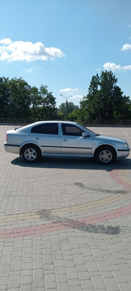 Продам авто шкода октавия.
