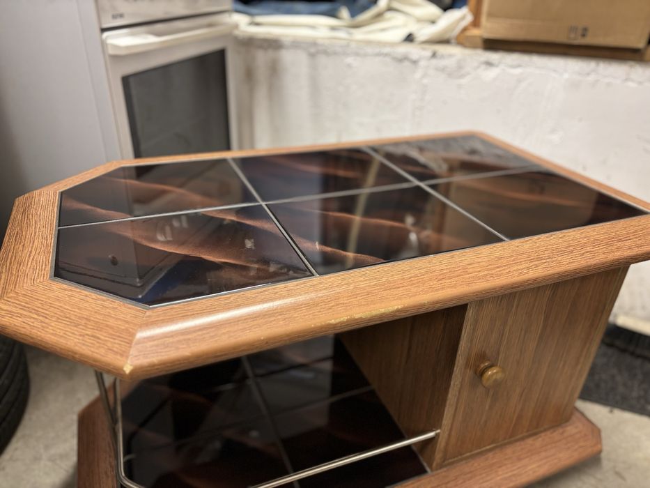 Barek na kółkach/ stolik kawowy z płytkami i szafką dębowy